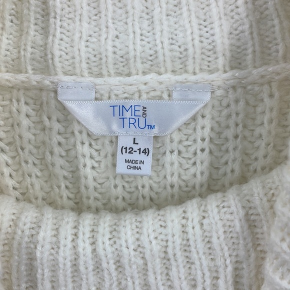TIME AND TRU Ultra Soft Knitted Turtleneck Sweater - Picture 5 of 6